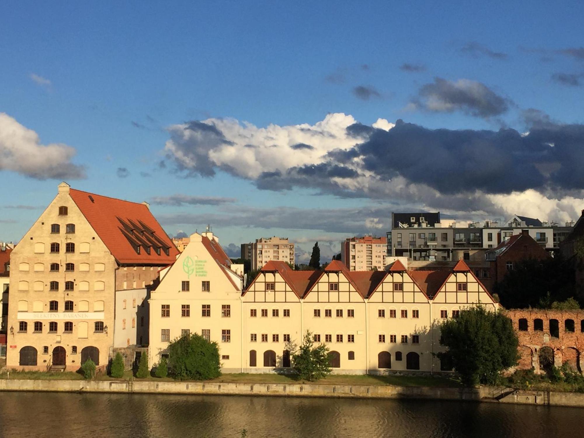 Hello Apartments Amazing River View 4 Bedrooms & Balcony Gdansk Exterior photo